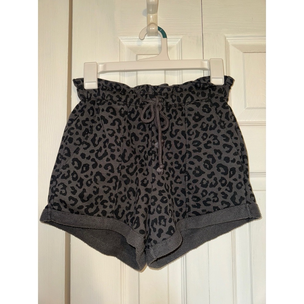 Leopard sweat shorts